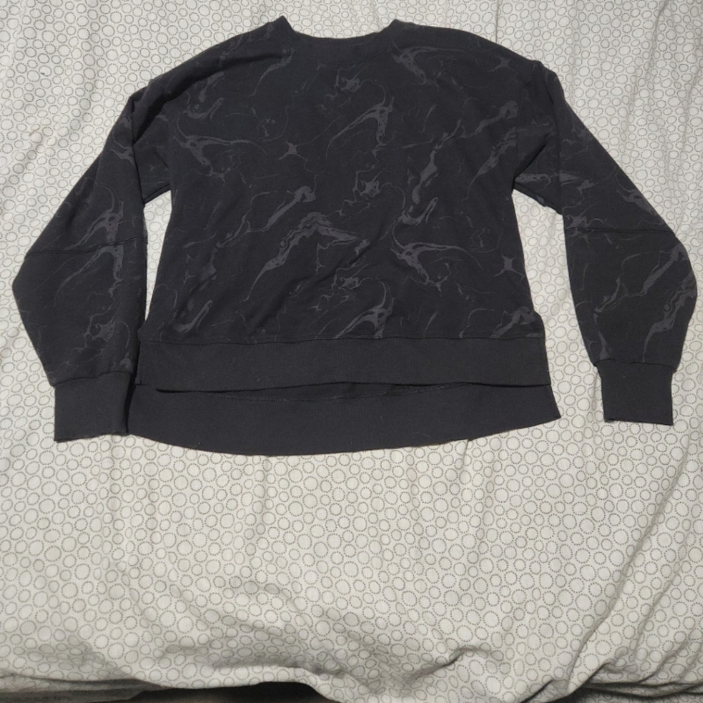 Women's sweatshirt